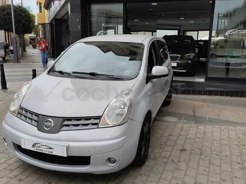 Usado Nissan Note Acenta 88 CV (64 kW) 2008 Blanco Utilitario
