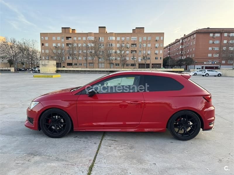 Usado Seat Leon SC FR 150 CV (110 kW) 2015 Rojo Utilitario