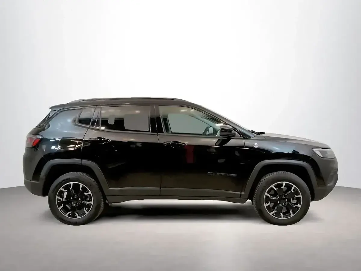 Occasion Jeep Compass Trailhawk 241 ch (177 kW) 2022 Noir SUV