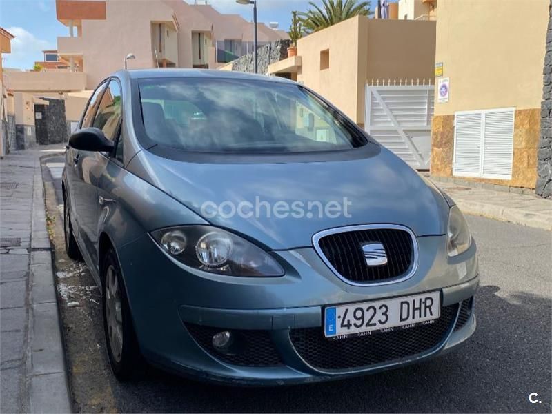 Azul Usado 2005 Seat Toledo Berlina | 2100 € - Imagen 1/4