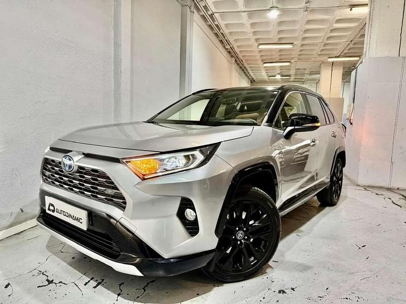 Usado Toyota RAV4 Hybrid Style 218 CV (160 kW) 2021 Gris SUV
