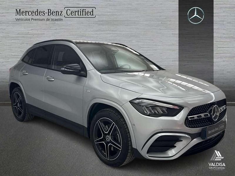 Usado Mercedes GLA250 218 CV (160 kW) 2025 SUV