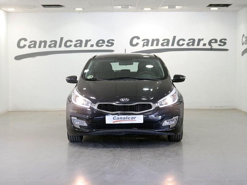 Usado Kia ProCeed 110 CV (80 kW) 2014 Negro Utilitario