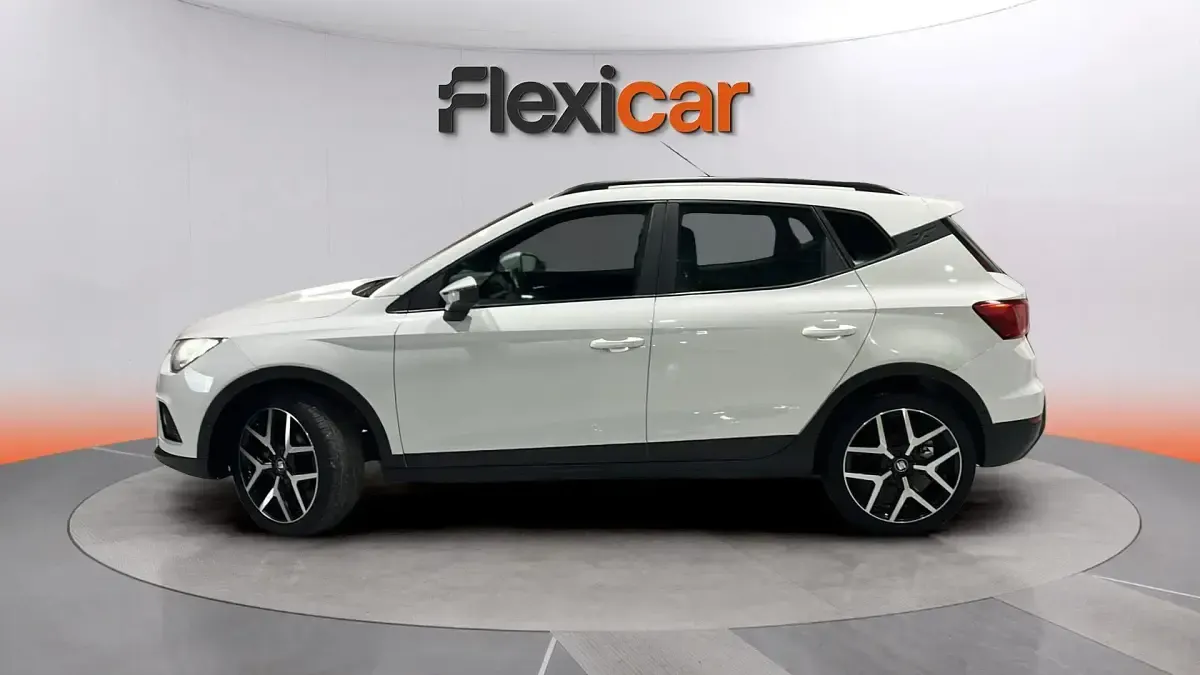 Używany Seat Arona FR 116 KM (85 kW) 2020 Biały SUV