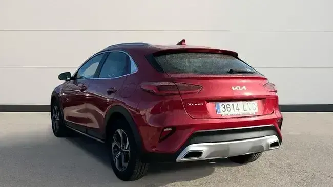 Usado Kia XCeed 120 CV (88 kW) 2022 Rojo SUV