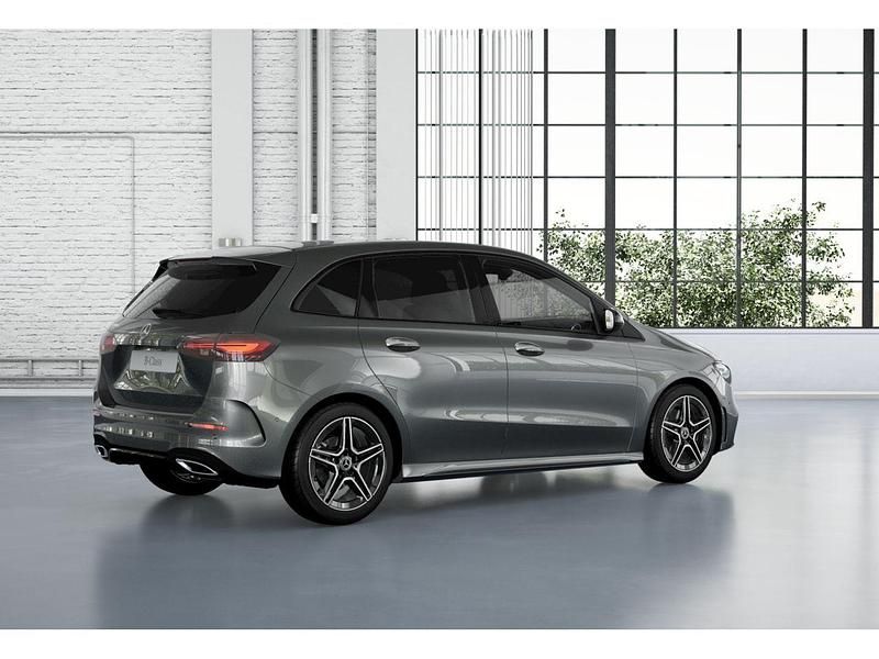 Usado Mercedes B200 149 CV (109 kW) 2024 Gris Monovolumen