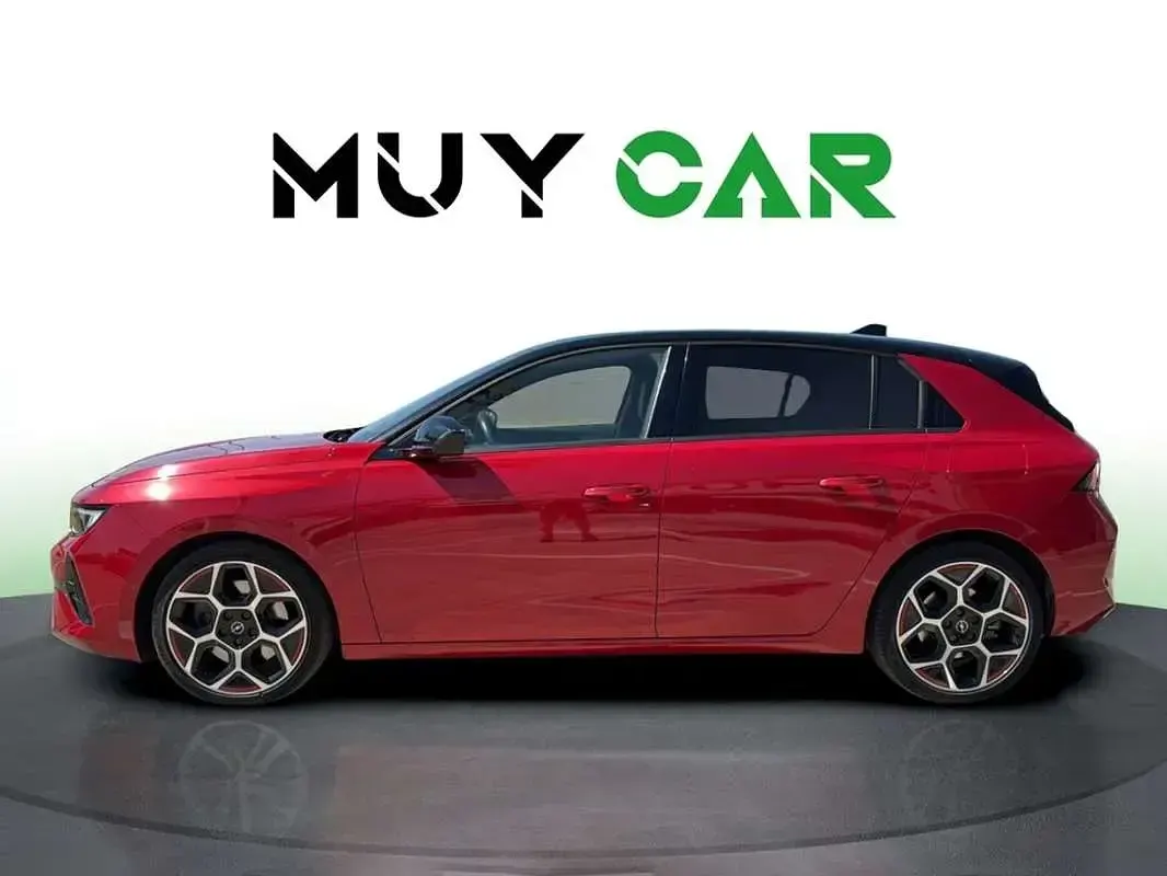 Usado Opel Astra Edition 131 CV (96 kW) 2022 Rojo Utilitario