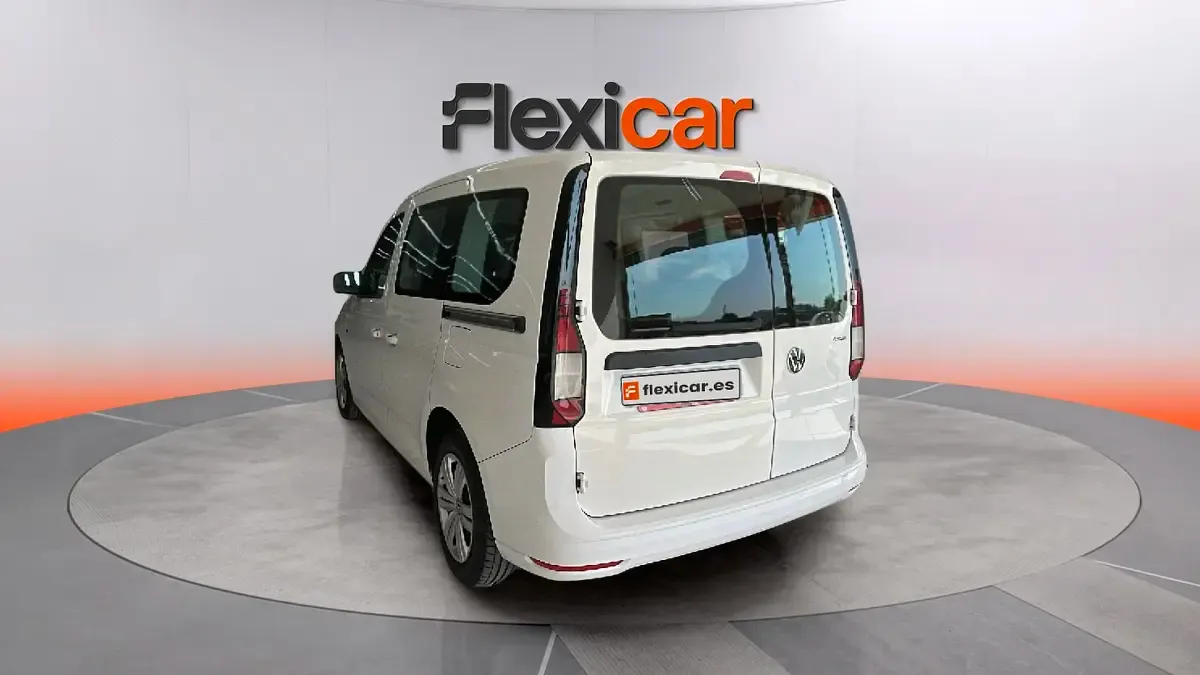 Usado VW Caddy California 122 CV (89 kW) 2022 Blanco Monovolumen