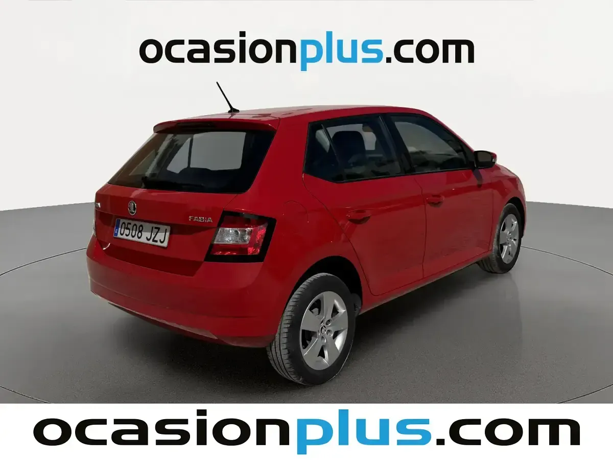 Usado Skoda Fabia Ambition 75 CV (55 kW) 2017 Rojo Berlina