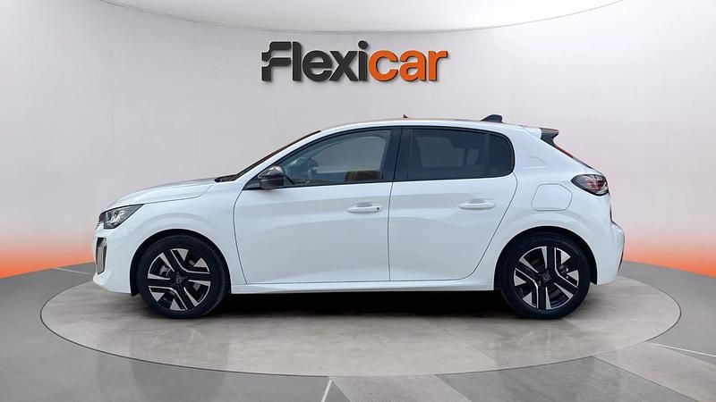 Usado Peugeot 208 Allure 102 CV (75 kW) 2024 Blanco Utilitario