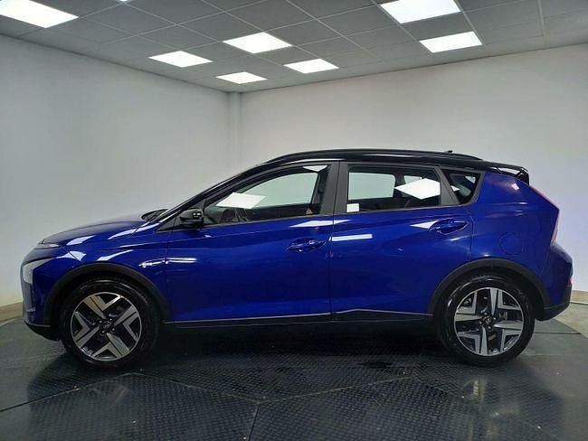 Usado Hyundai Bayon Intro Edition 102 CV (75 kW) 2022 Azul SUV