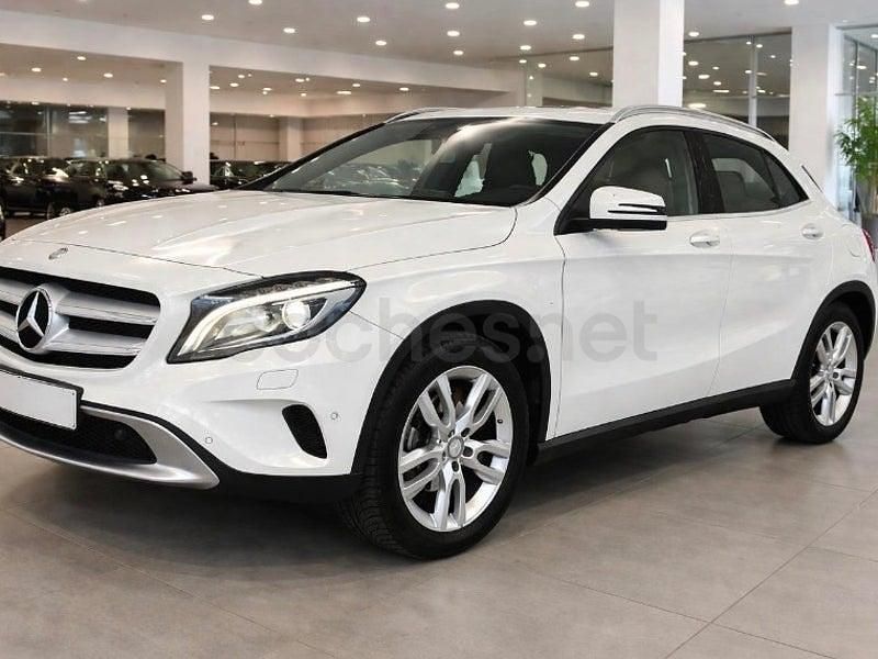 Usado Mercedes GLA200 Urban 136 CV (100 kW) 2014 Blanco SUV