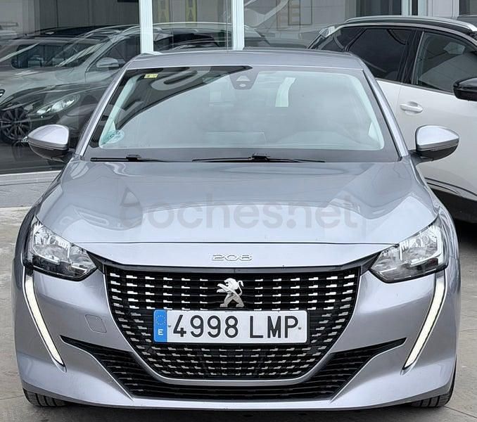 Usado Peugeot 2008 Active 110 CV (80 kW) 2022 Gris / plata SUV