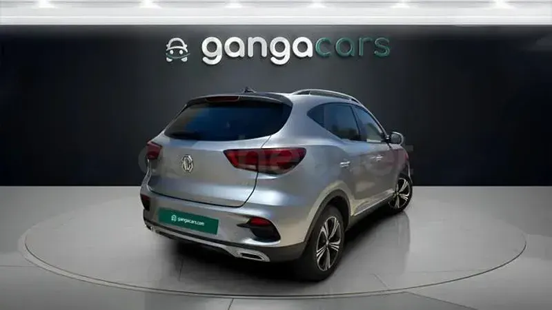 Usado MG ZS Luxury 111 CV (81 kW) 2023 Rojo SUV