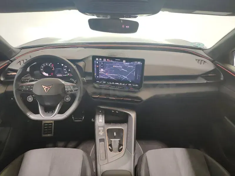 Usado Cupra Terramar VZ 265 CV (194 kW) 2024 Gris / plata SUV