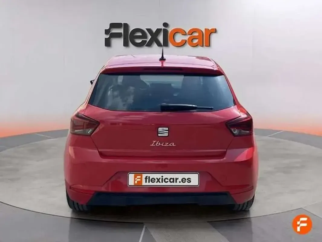 Usado Seat Ibiza 116 CV (85 kW) 2024 Rojo Utilitario
