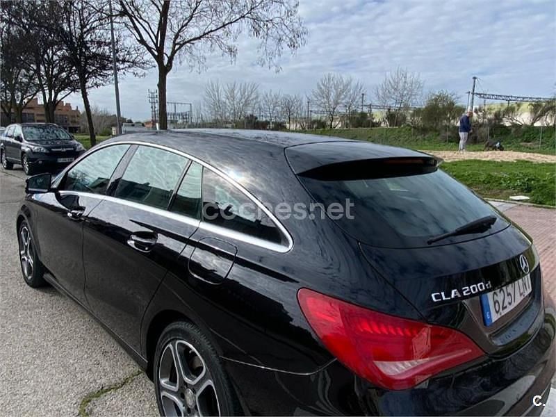 Negro Usado 2015 Mercedes CLA200 Shooting Brake Familiar | 15.000 € (Precio justo) - Imagen 1/4