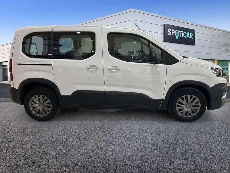 Usado Peugeot Rifter Active 102 CV (75 kW) 2022 Gris Monovolumen