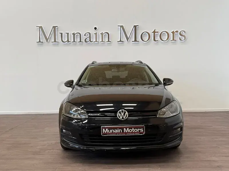 Usado VW Golf VII Business 110 CV (80 kW) 2014 Negro Familiar