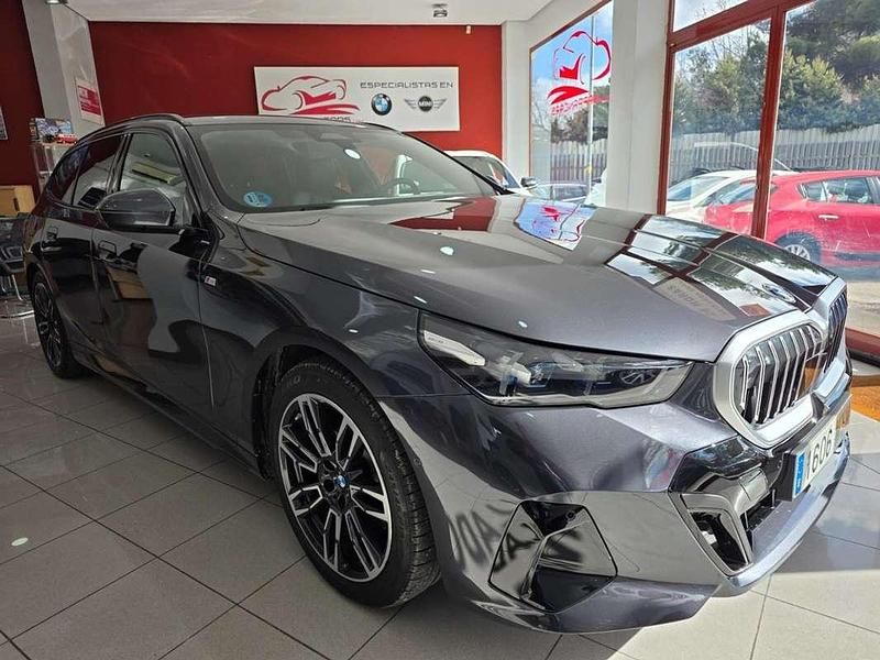 Gris Usado 2025 BMW 520 Comfort Edition Familiar | 58.790 € - Imagen 1/4