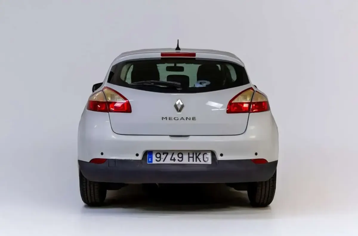 Usado Renault Mégane Authentique 110 CV (80 kW) 2012 Blanco Utilitario