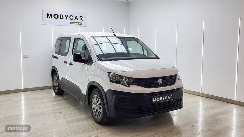 Usado Peugeot e-Rifter Active 100 kW (136 CV) 2023 Blanco Monovolumen