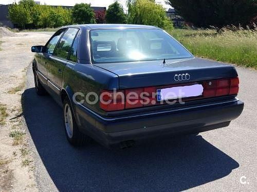 Usado Audi V8 250 CV (183 kW) 1989 Azul Berlina