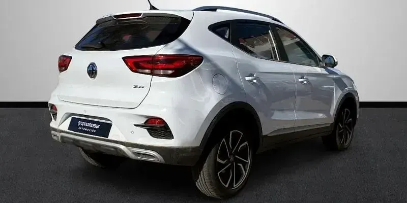Usado MG ZS Luxury 106 CV (77 kW) 2025 Blanco SUV