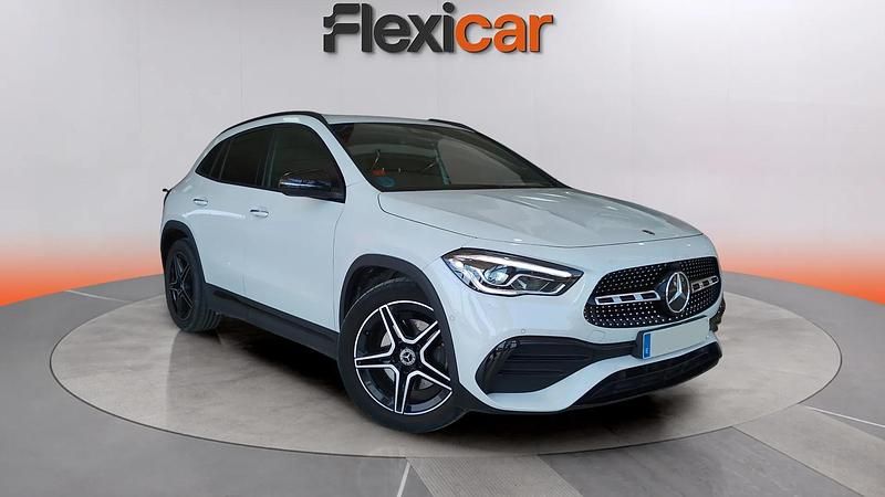 Usado Mercedes GLA200 150 CV (110 kW) 2021 Blanco SUV