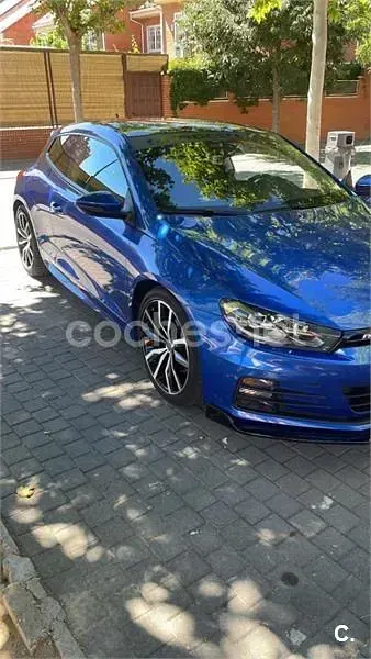 Usado VW Scirocco R-line 180 CV (132 kW) 2017 Azul Coupe