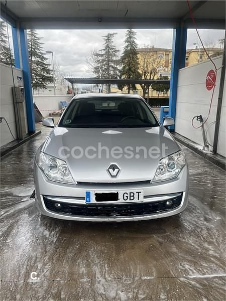 Usado Renault Laguna III Authentique 130 CV (95 kW) 2008 Gris / plata Berlina