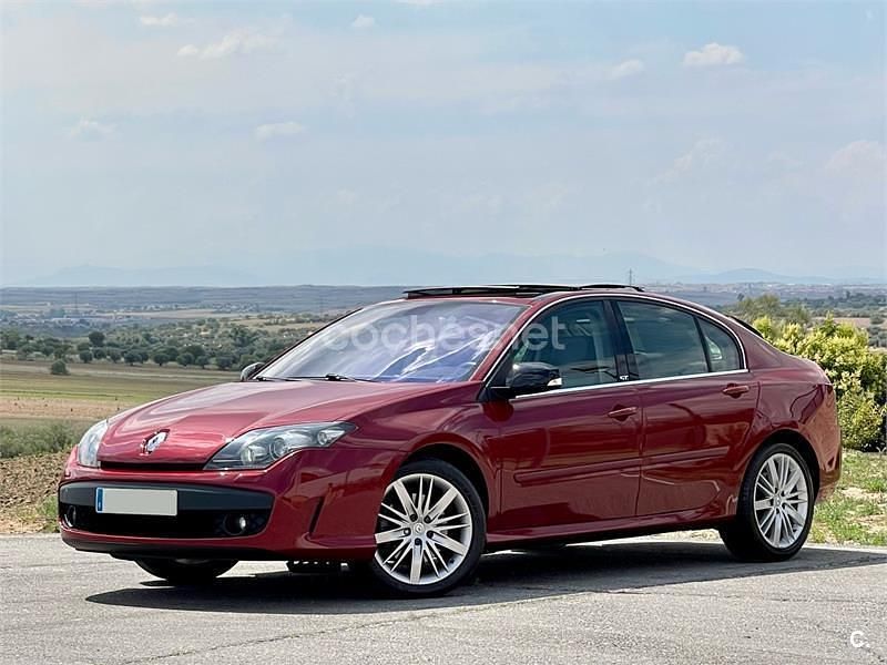Käytetty Renault Laguna III GT 205 HP (150 kW) 2009 Punainen Sedan