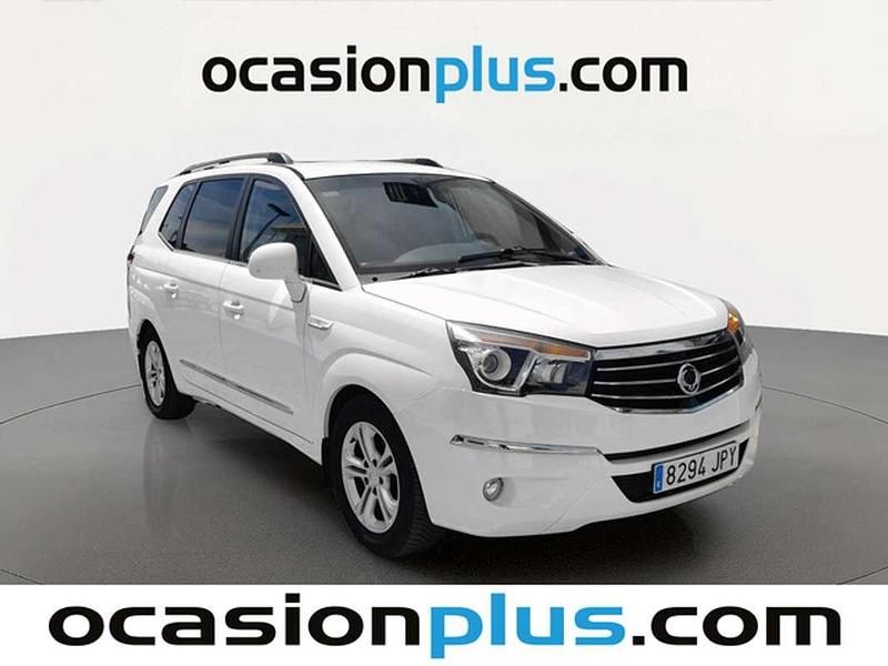 Usado Ssangyong (KGM) Rodius Limited 178 CV (130 kW) 2016 Blanco Monovolumen