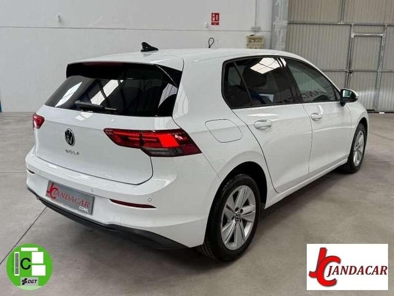 Usado VW Golf VIII Life 116 CV (85 kW) 2022 Blanco Utilitario
