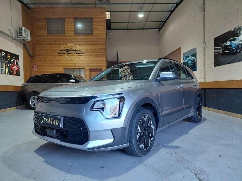 Gris Usado 2023 Kia e-Niro SUV | 22.990 € (Super precio) - Imagen 1/4