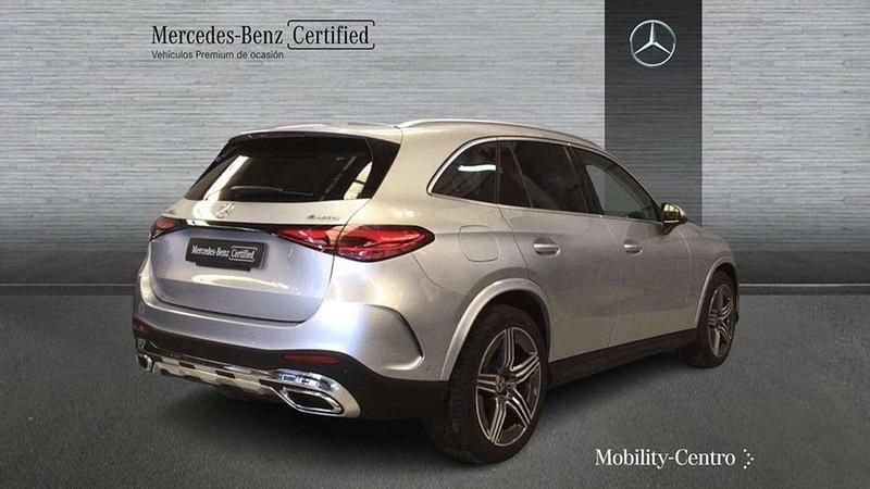 Usado Mercedes GLC220 199 CV (146 kW) 2024 Plateado SUV
