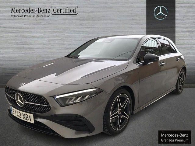 Usado Mercedes A200 150 CV (110 kW) 2025 Gris montana