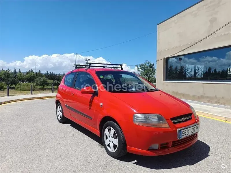 Usado Chevrolet Kalos SE 94 CV (69 kW) 2006 Rojo Berlina