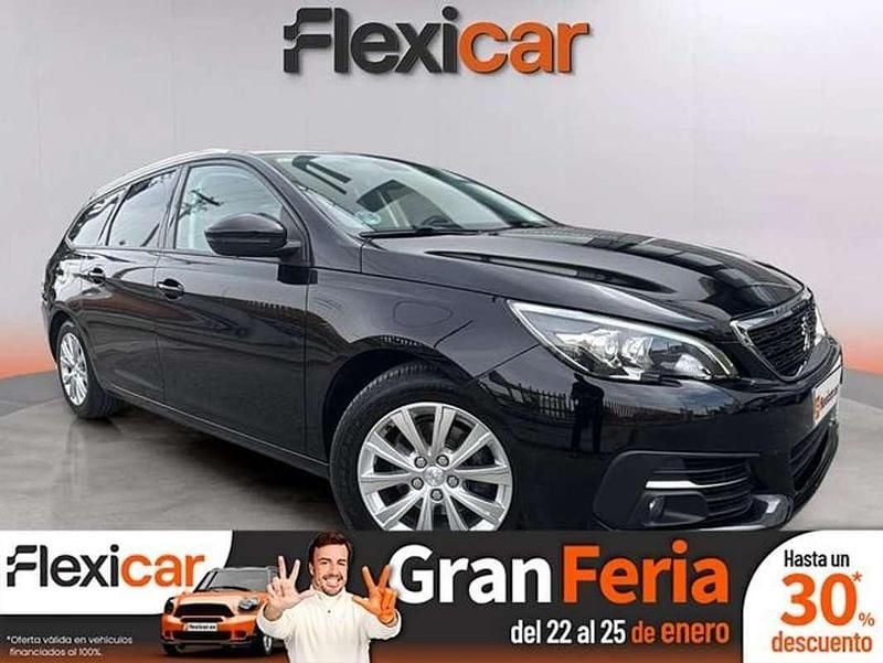 Usado Peugeot 308 Active 120 CV (88 kW) 2018 Negro Utilitario