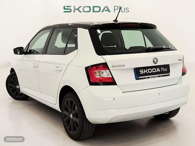 Usado Skoda Fabia Style 110 CV (80 kW) 2015 Blanco Berlina