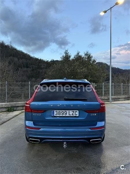 Usado Volvo XC60 R-Design 235 CV (172 kW) 2018 Azul SUV