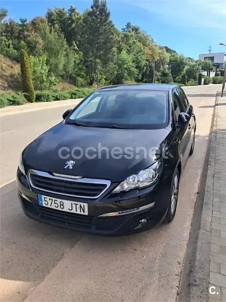 Usado Peugeot 308 Active 110 CV (80 kW) 2016 Negro Berlina