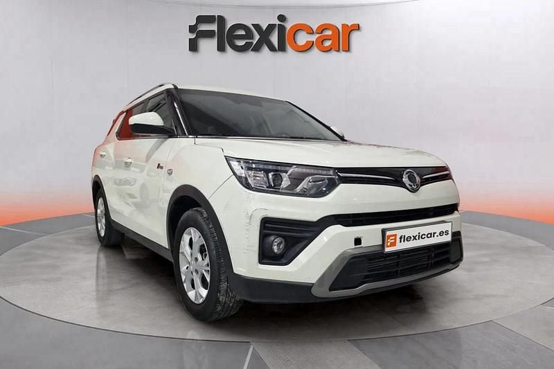 Blanco Usado 2023 Ssangyong (KGM) Tivoli SUV | 13.470 € - Imagen 1/4