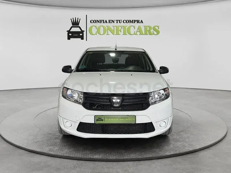 Usado Dacia Sandero Ambiance 75 CV (55 kW) 2014 Blanco Berlina
