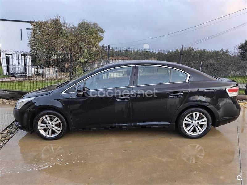 Negro Usado 2009 Toyota Avensis Active Berlina | 5800 € (Precio justo) - Imagen 1/4