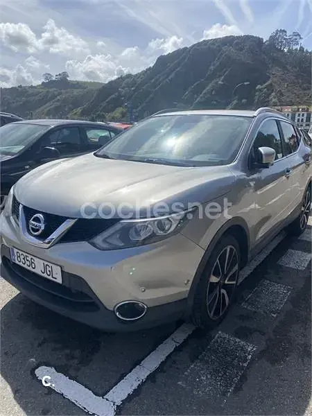 Usado Nissan Qashqai Premium Edition 115 CV (84 kW) 2015 Gris / plata SUV