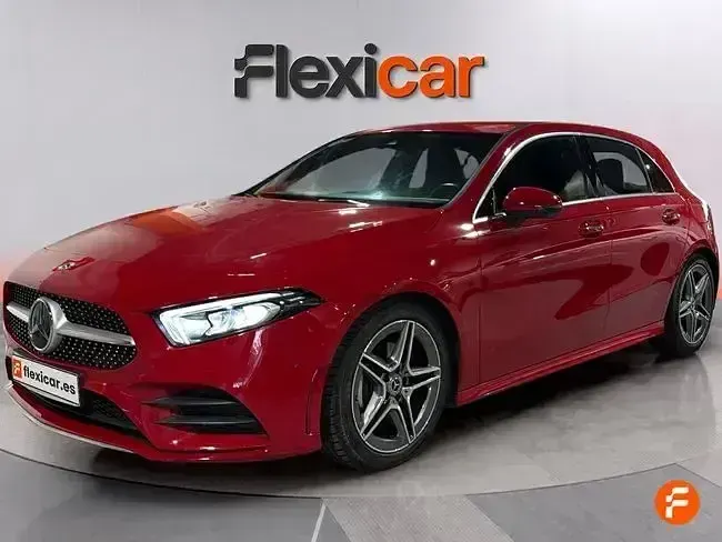Usado Mercedes A180 136 CV (100 kW) 2019 Rojo Berlina