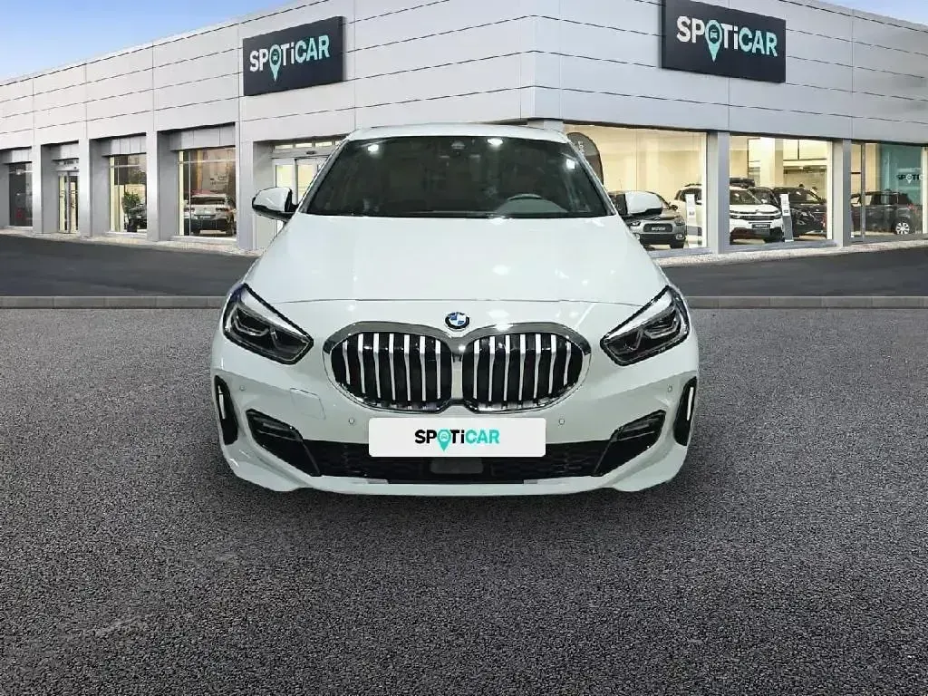 Usado BMW 118 M Sport 136 CV (100 kW) 2023 Saphirschwar Utilitario