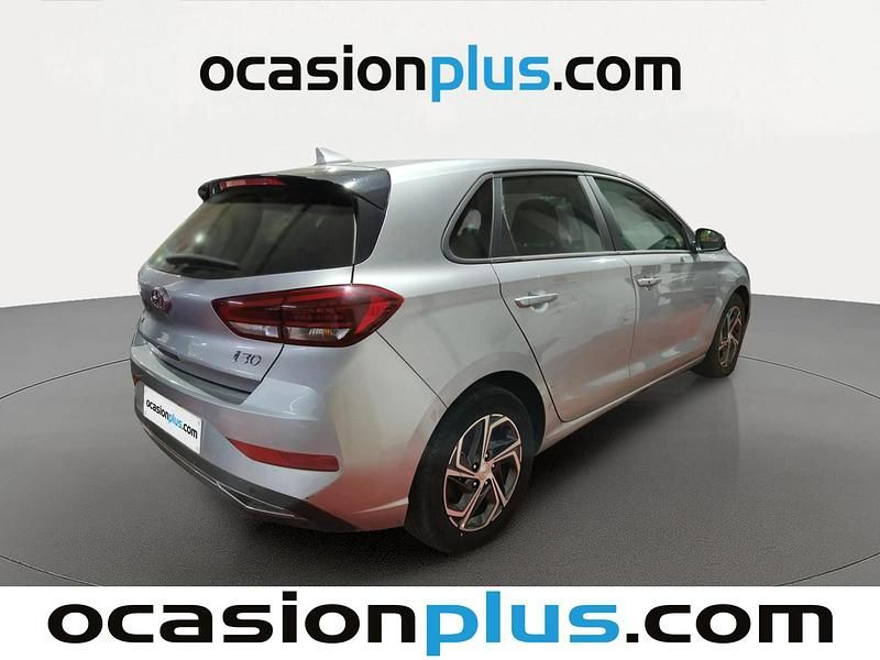 Usado Hyundai i30 120 CV (88 kW) 2022 Gris