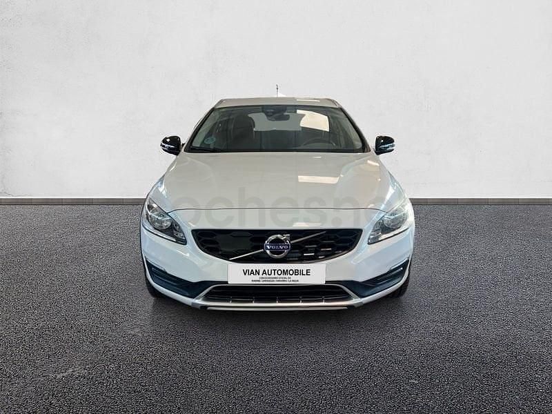 Usado Volvo V60 CC Kinetic 150 CV (110 kW) 2018 Blanco Familiar